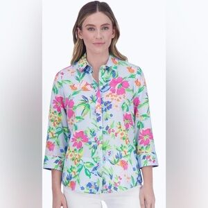 NWOT Women’s Foxcroft Luna Painterly Floral 3/4 Sleeve Shirt Size 10